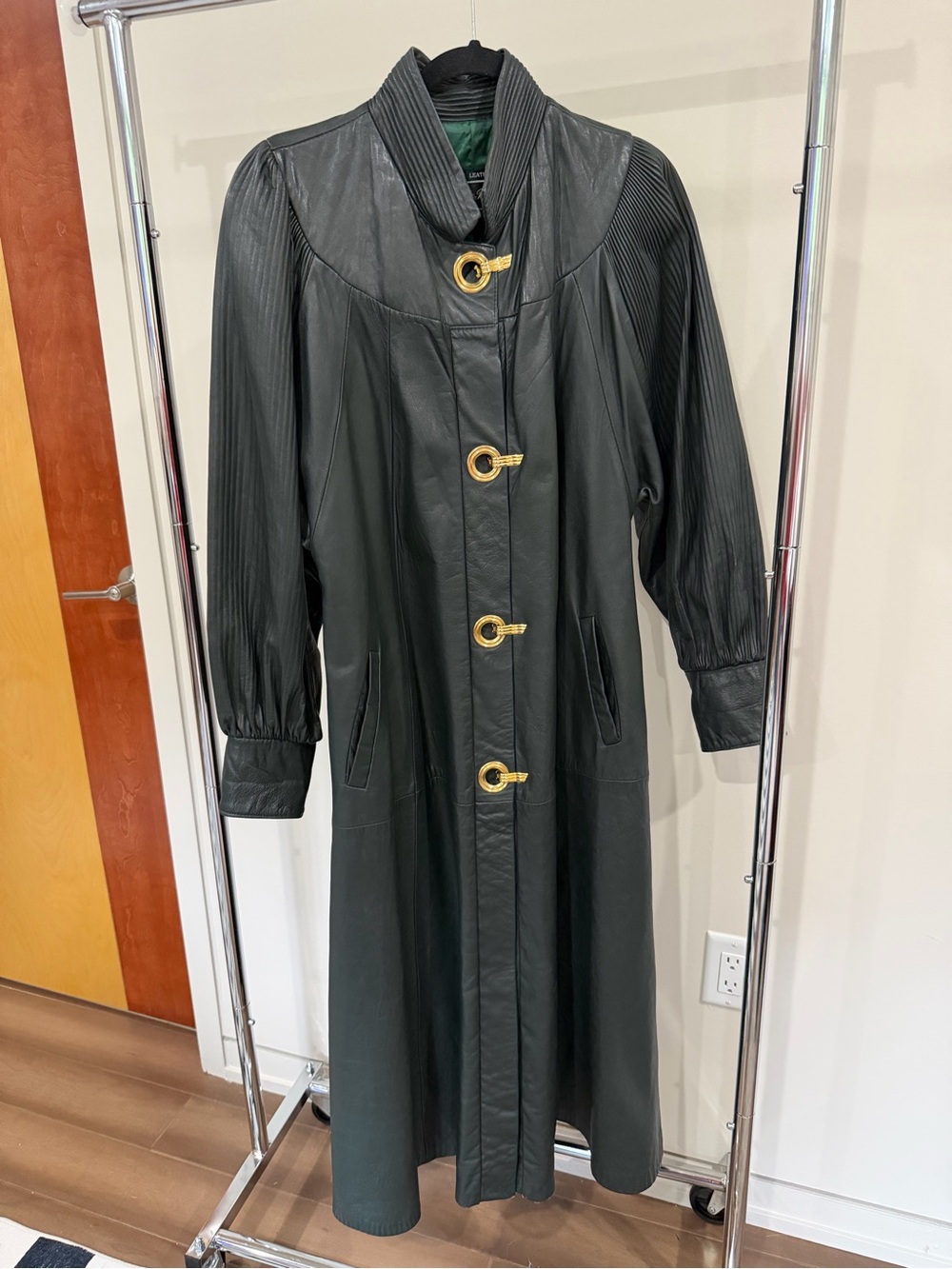 Eduardo Bassoni true 70s vintage floor length dark green leather coat size M